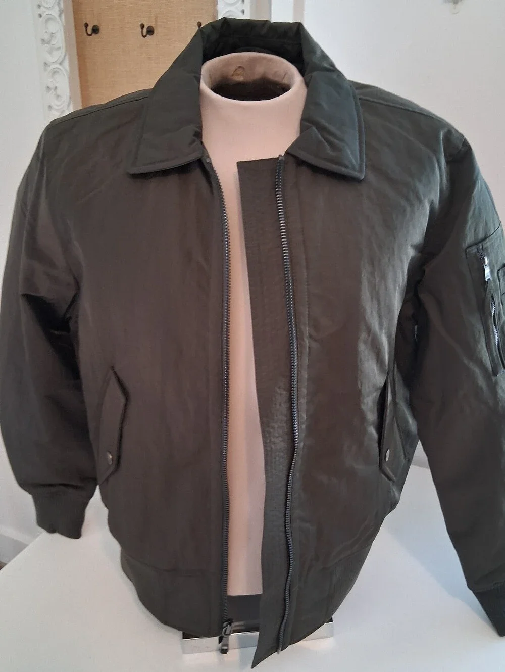 Banana Republic Men's Olive Green Bomber/Flight Jacket Sz M NWT